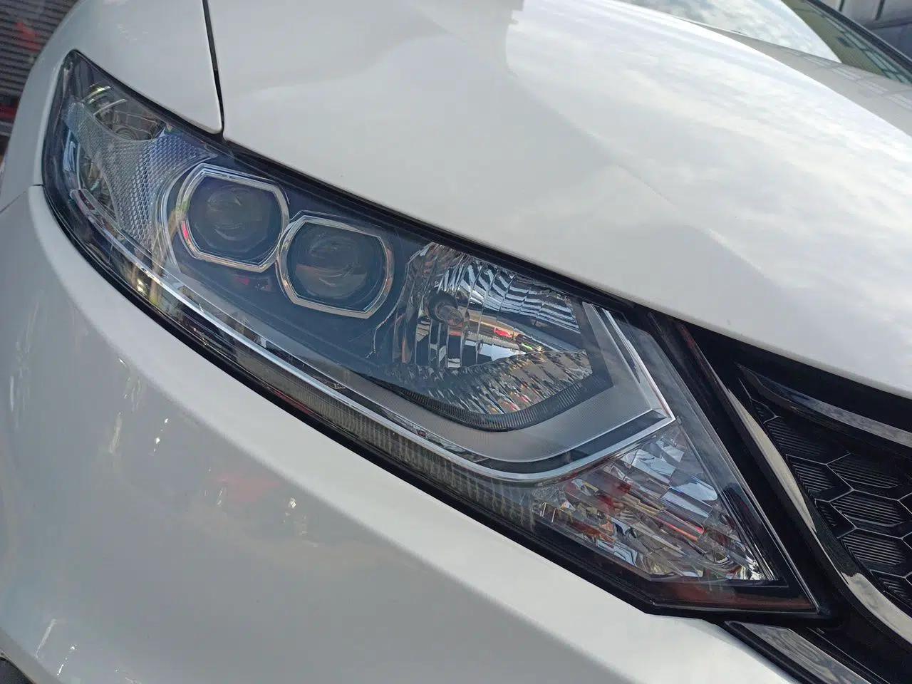 Honda Jade 2013 1.8L CVT Luxury Edition 5 seats — миниатюра 7