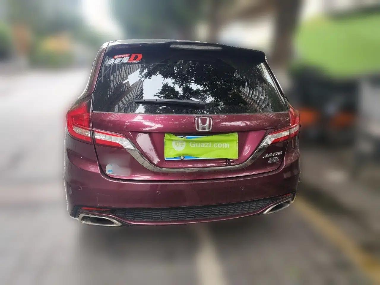 Honda Jade 2017 210 TURBO CVT Luxury Edition 5 Seats — миниатюра 5