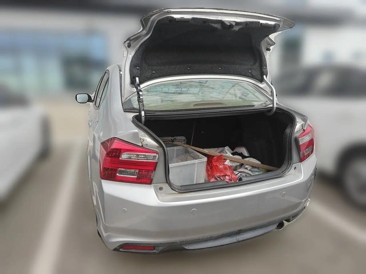 Honda City Classic 2012 1.5L Automatic Elite Edition — миниатюра 20