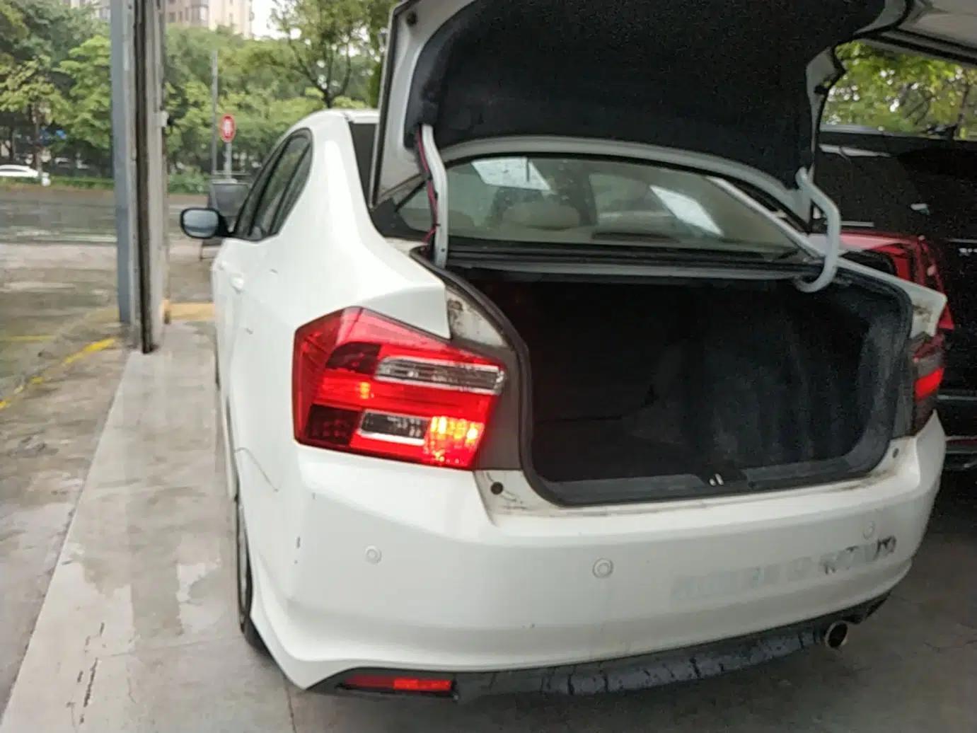 Honda City Classic 2014 Style 1.5L Manual Elite Edition — миниатюра 4