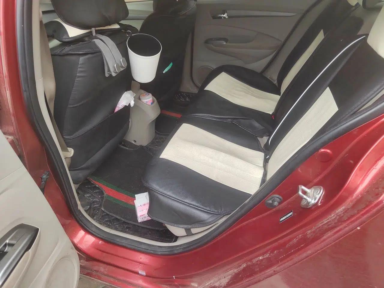 Honda City Classic 2014 Style 1.5L Automatic Elite Edition — миниатюра 18