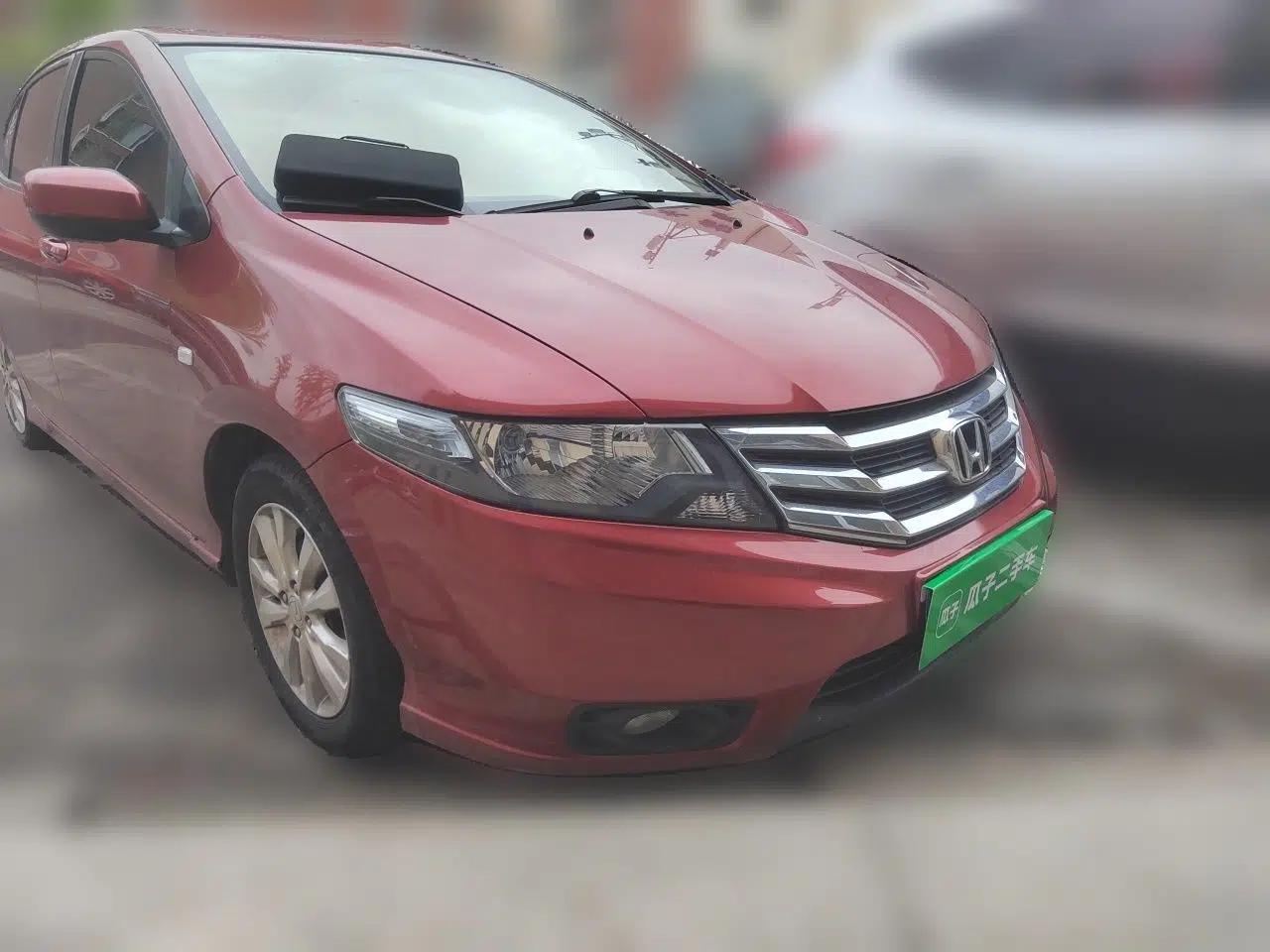 Honda City Classic 2014 Style 1.5L Automatic Elite Edition — миниатюра 3