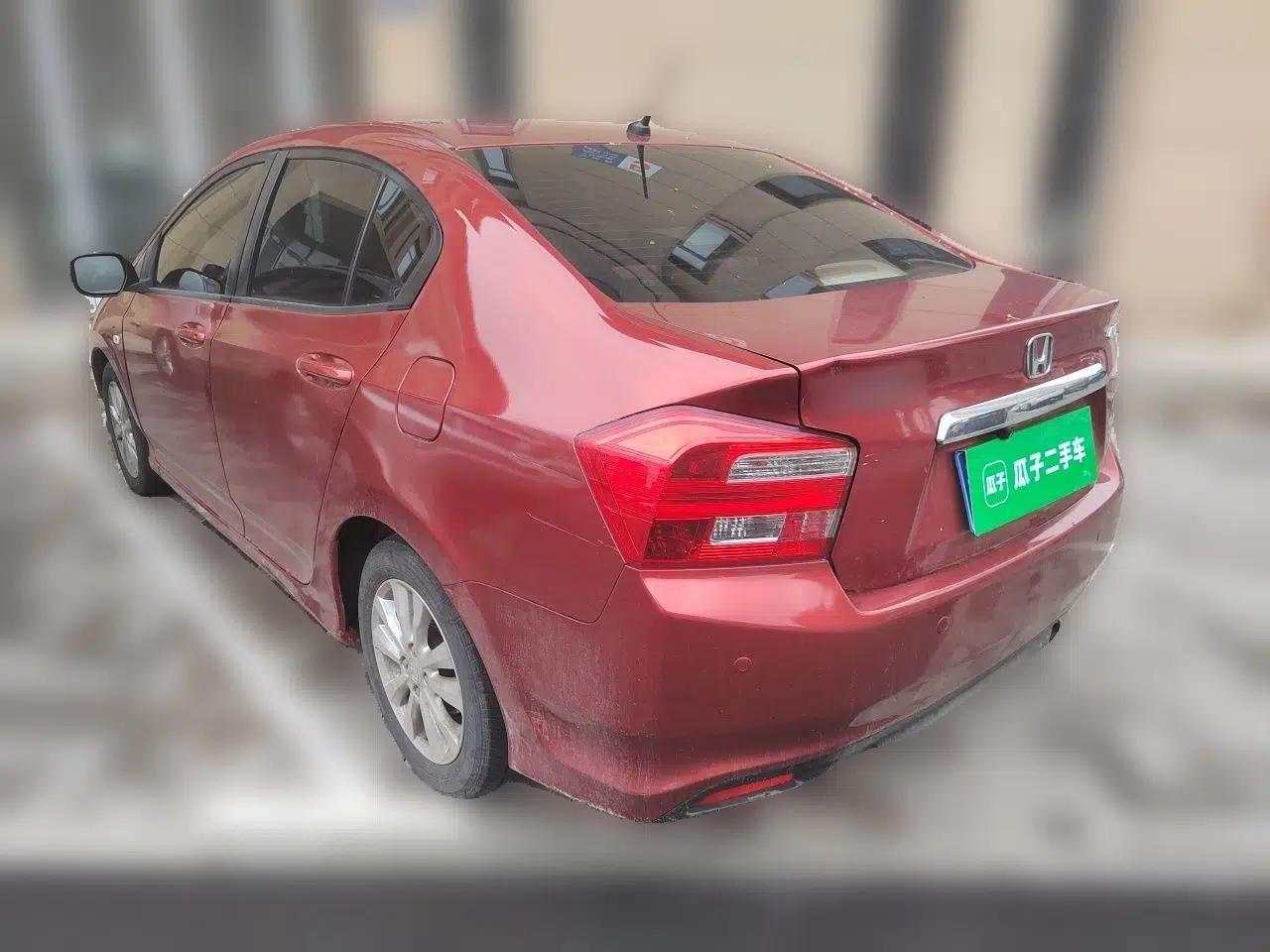 Honda City Classic 2014 Style 1.5L Automatic Elite Edition — миниатюра 4