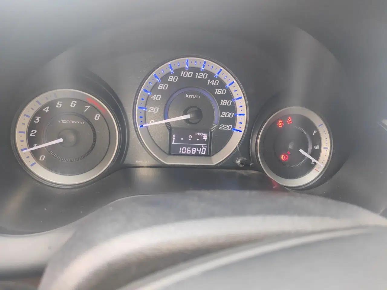 Honda City Classic 2012 1.5L manual Elite Edition — миниатюра 13