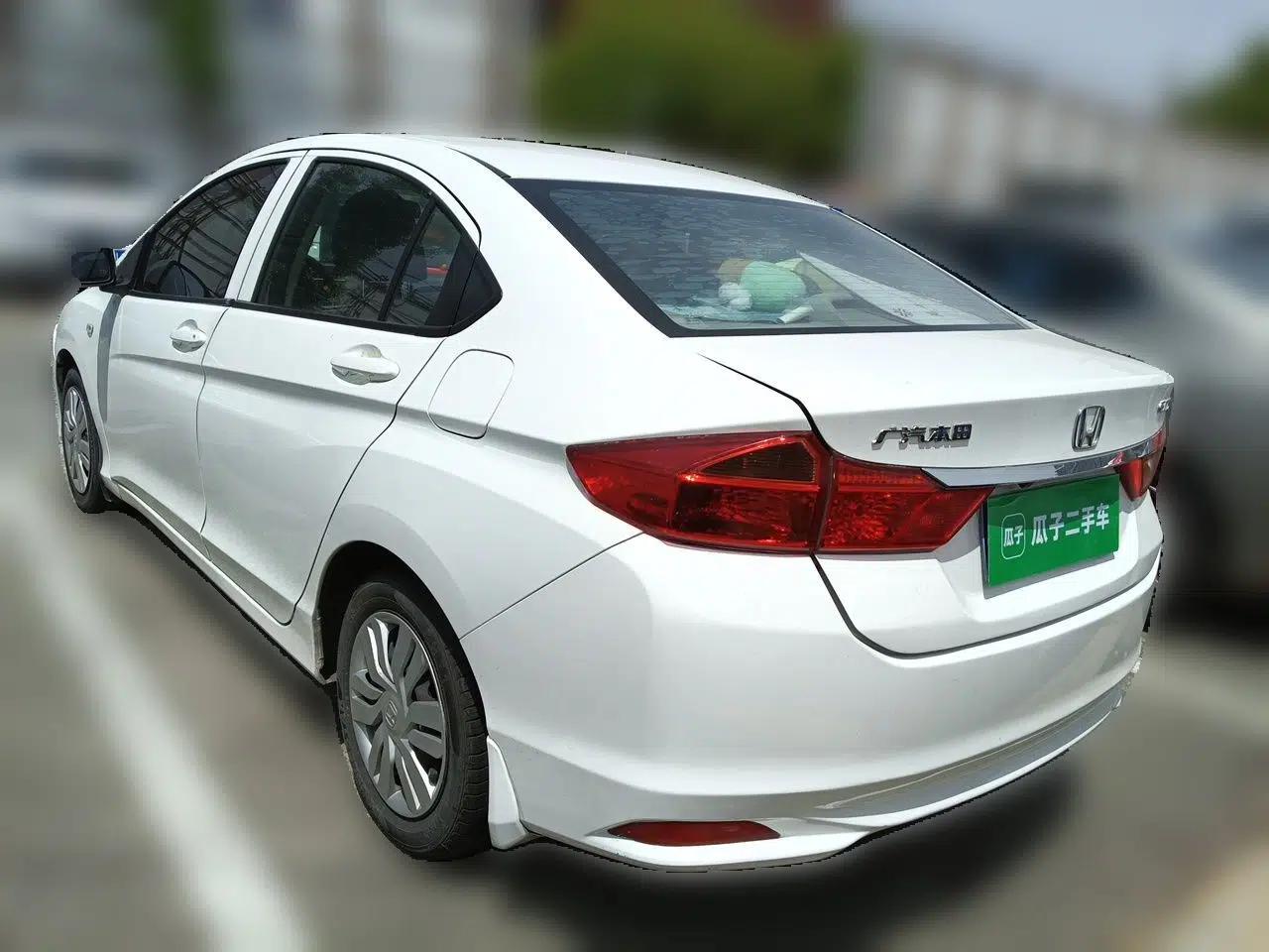 Honda City 2015 1.5L CVT Comfort Version — миниатюра 4