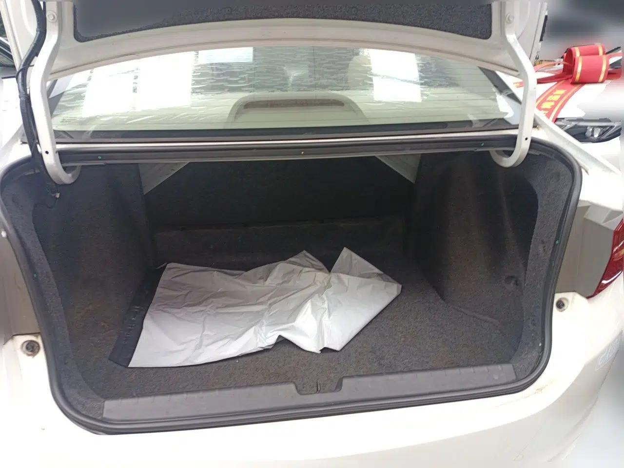 Honda City 2015 1.5L CVT Comfort Version — миниатюра 20