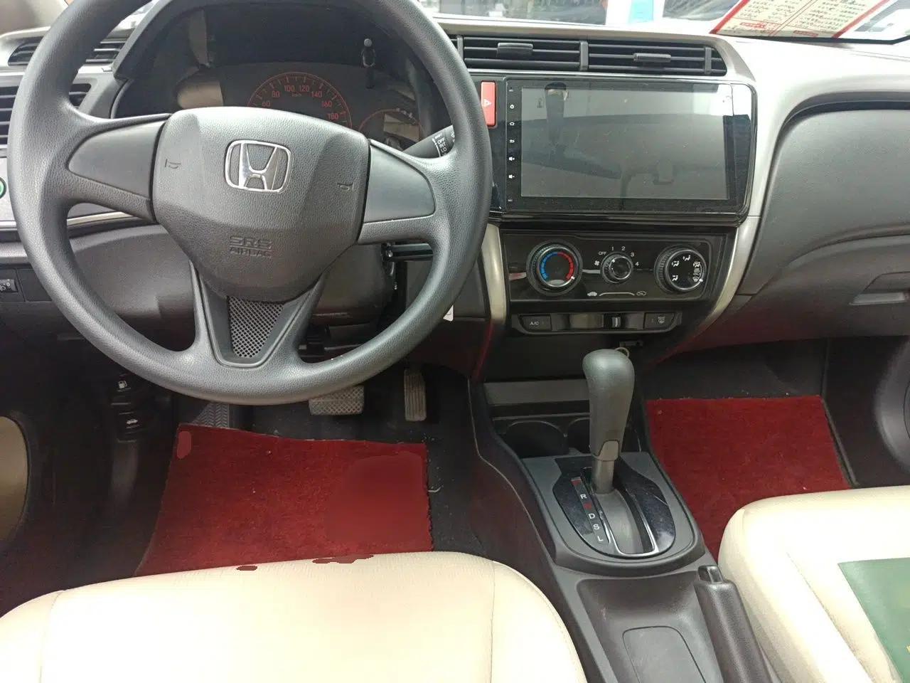 Honda City 2015 1.5L CVT Comfort Version — миниатюра 10