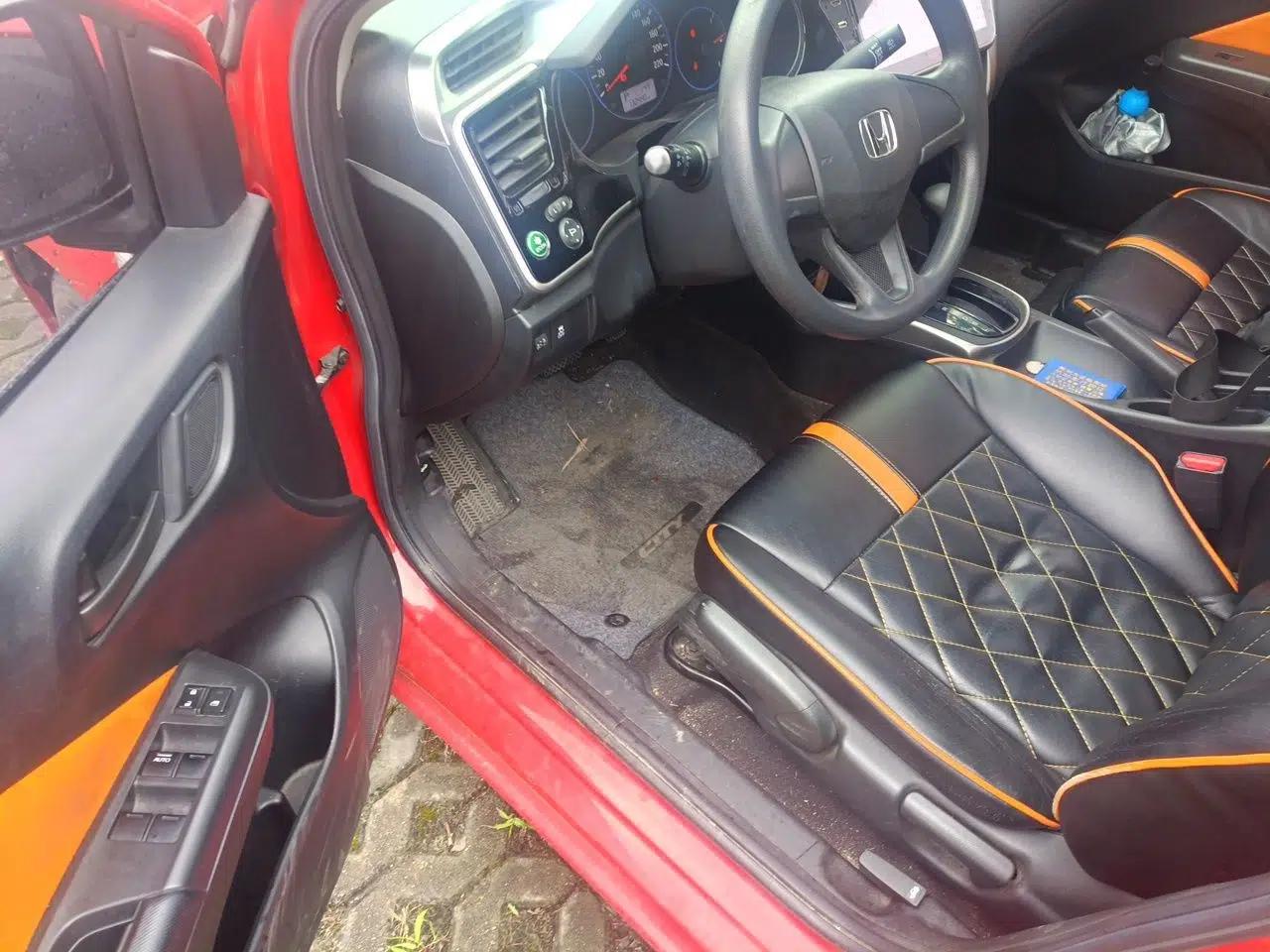 Honda City 2015 1.5L CVT Luxury Edition — миниатюра 17
