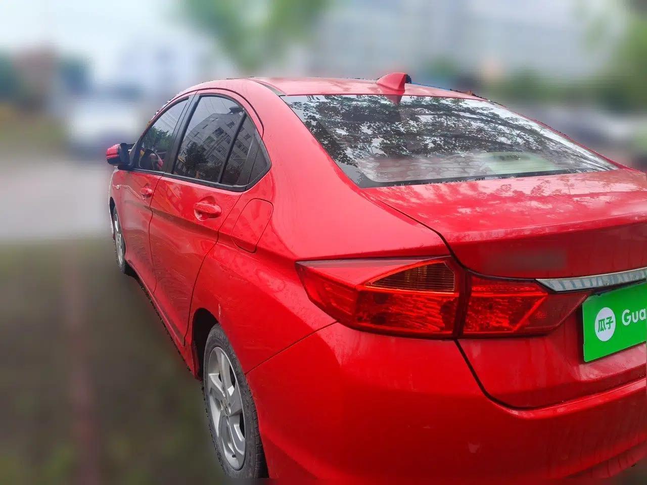 Honda City 2015 1.5L CVT Luxury Edition — миниатюра 4