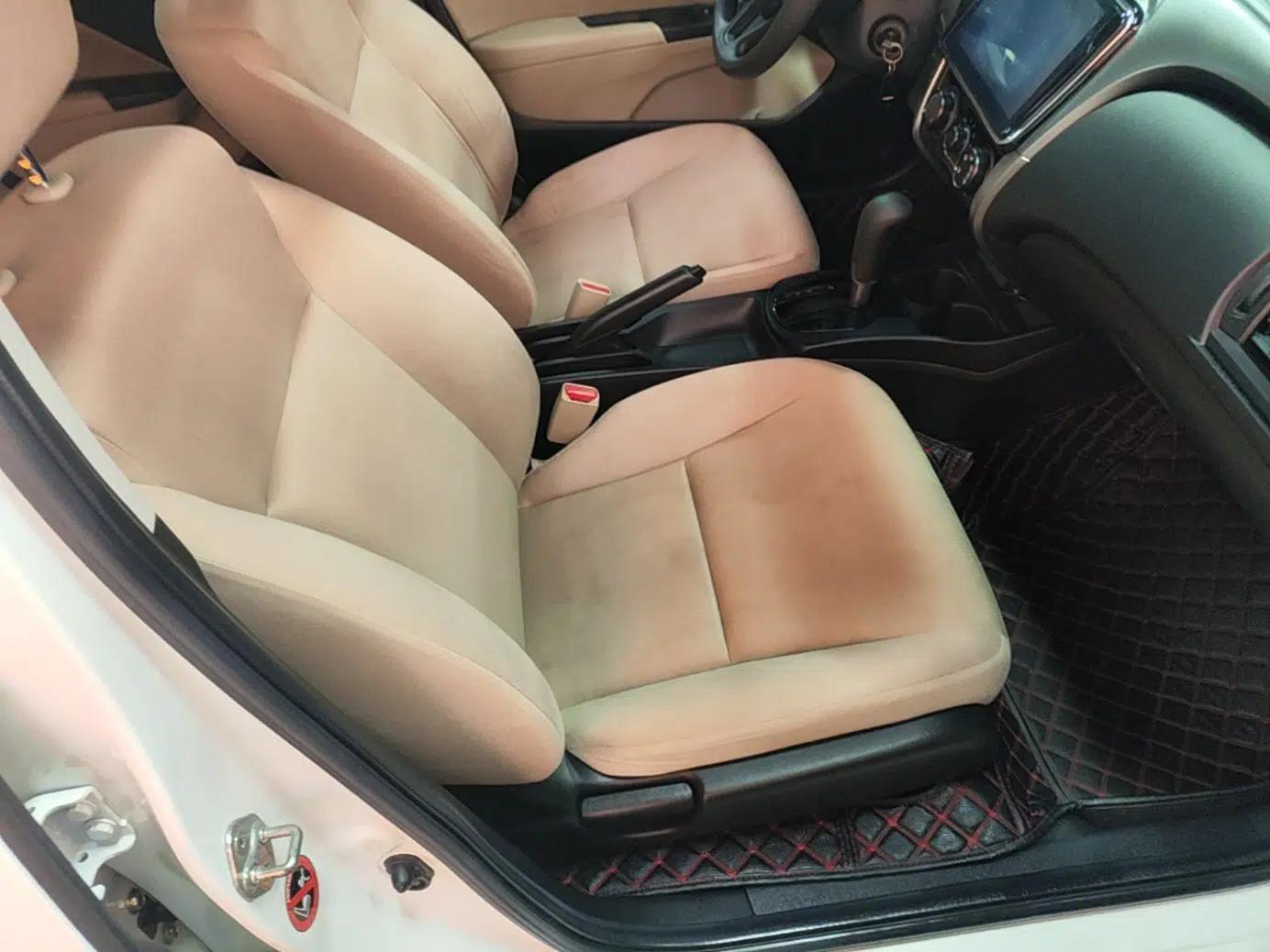 Honda City 2017 1.5L CVT Comfort Version — миниатюра 23