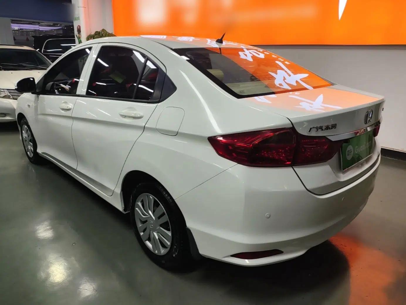 Honda City 2017 1.5L CVT Comfort Version — миниатюра 4