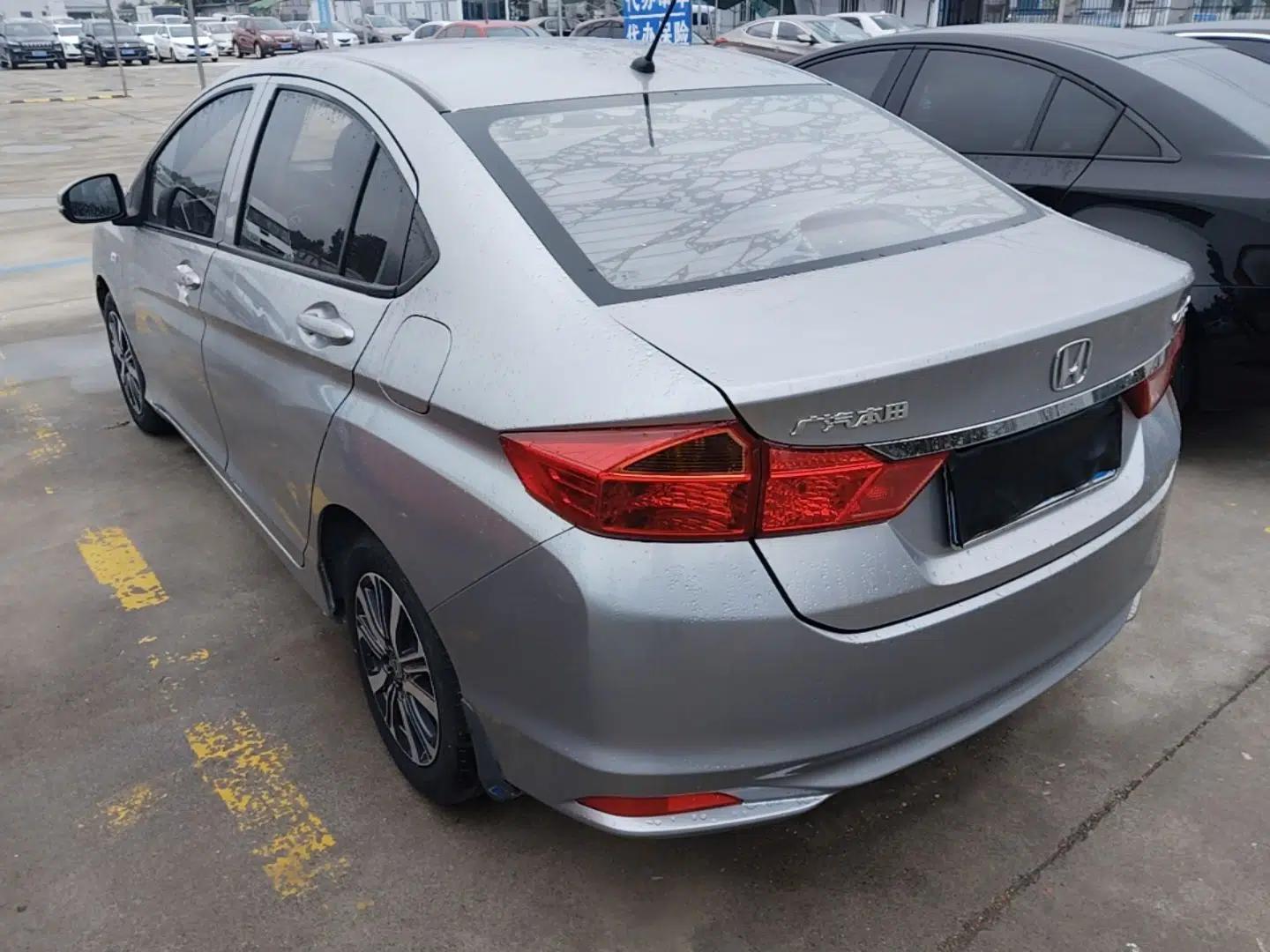 Honda City 2018 1.5L CVT Dynamic Edition — миниатюра 4