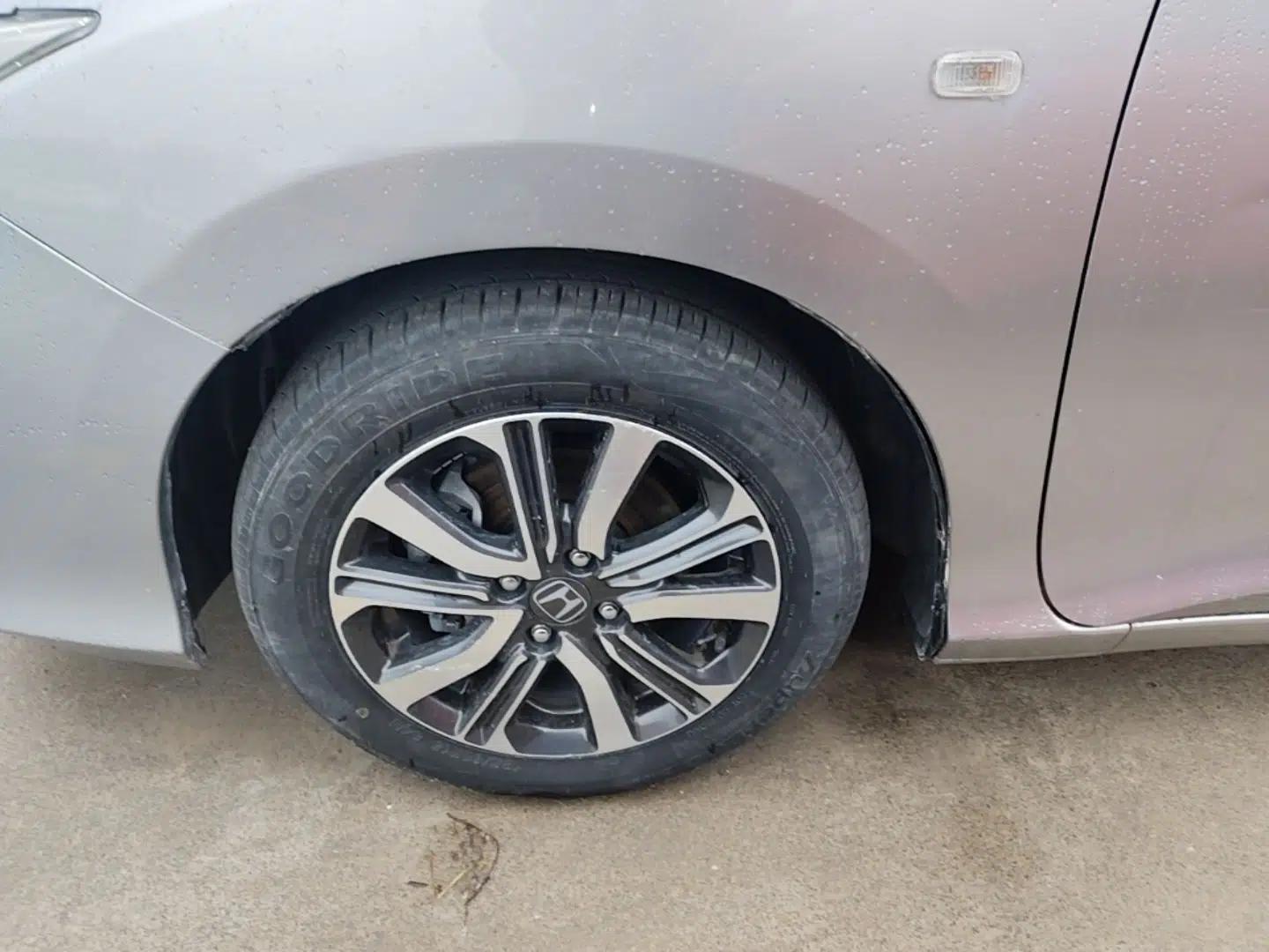 Honda City 2018 1.5L CVT Dynamic Edition — миниатюра 8
