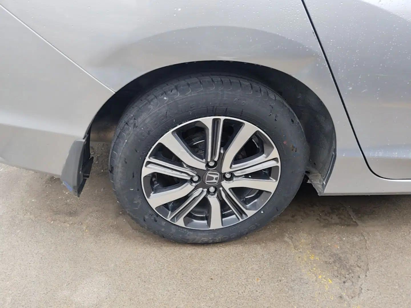 Honda City 2018 1.5L CVT Dynamic Edition — миниатюра 10