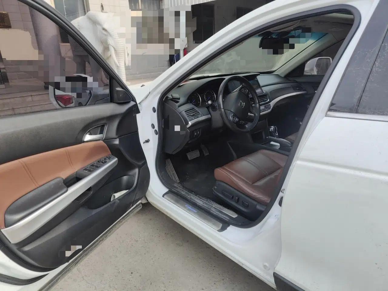Honda Crosstour 2016 2.4L Luxury Edition — миниатюра 19