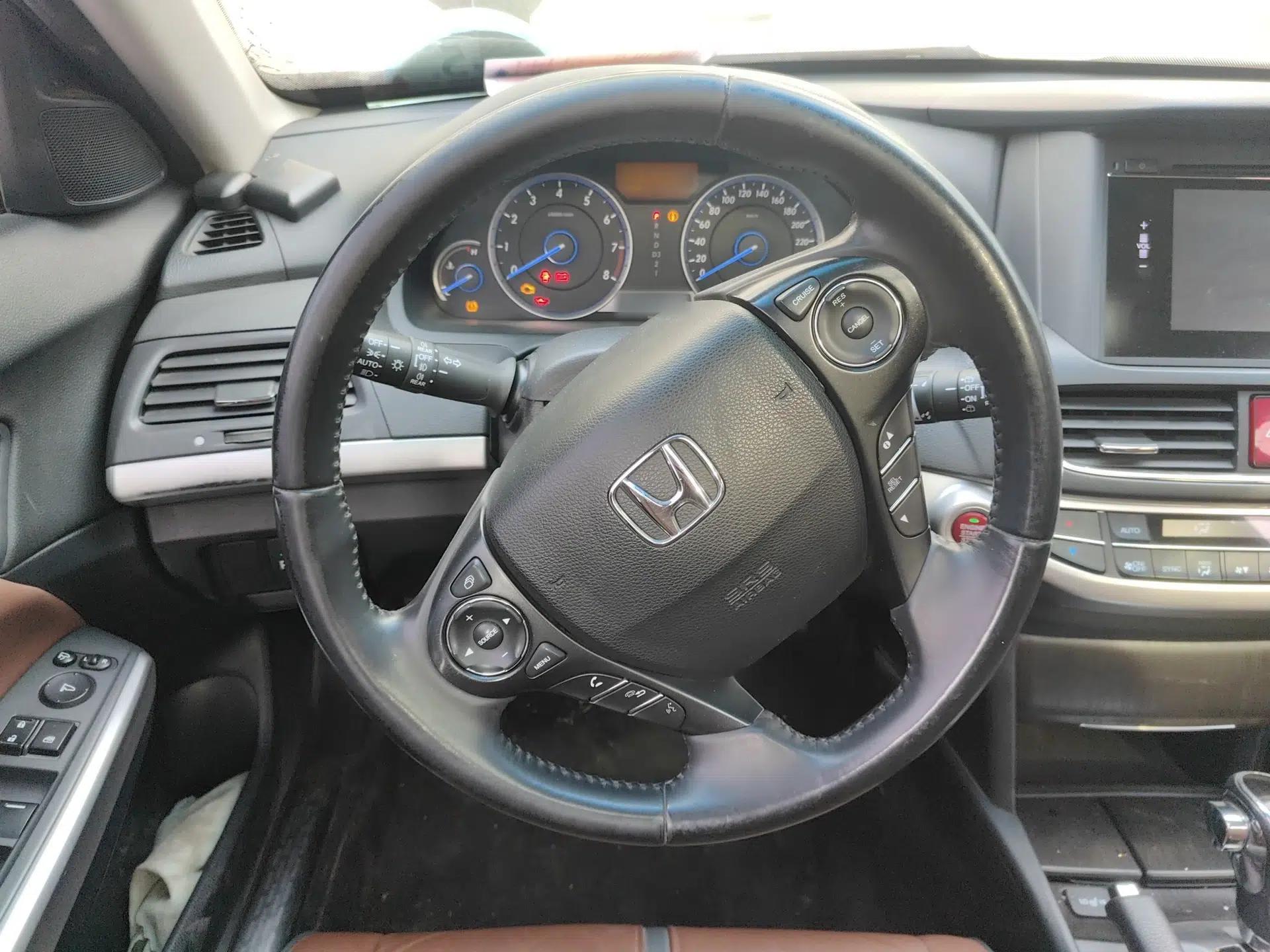Honda Crosstour 2016 2.4L Luxury Edition — миниатюра 9