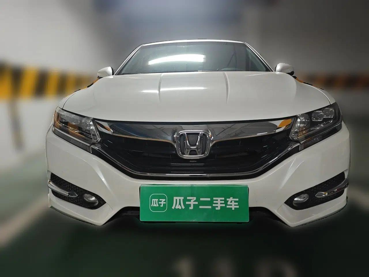 Honda Spirior 2015 2.0L Prestige Edition — миниатюра 2