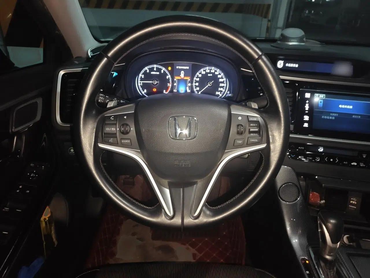 Honda Spirior 2015 2.0L Prestige Edition — миниатюра 11