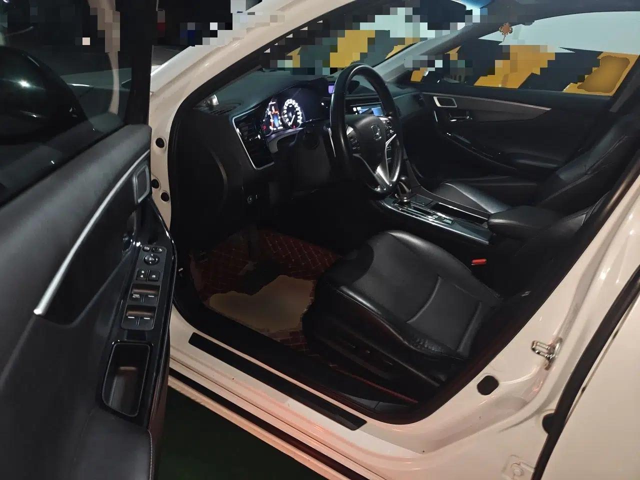 Honda Spirior 2015 2.0L Prestige Edition — миниатюра 17
