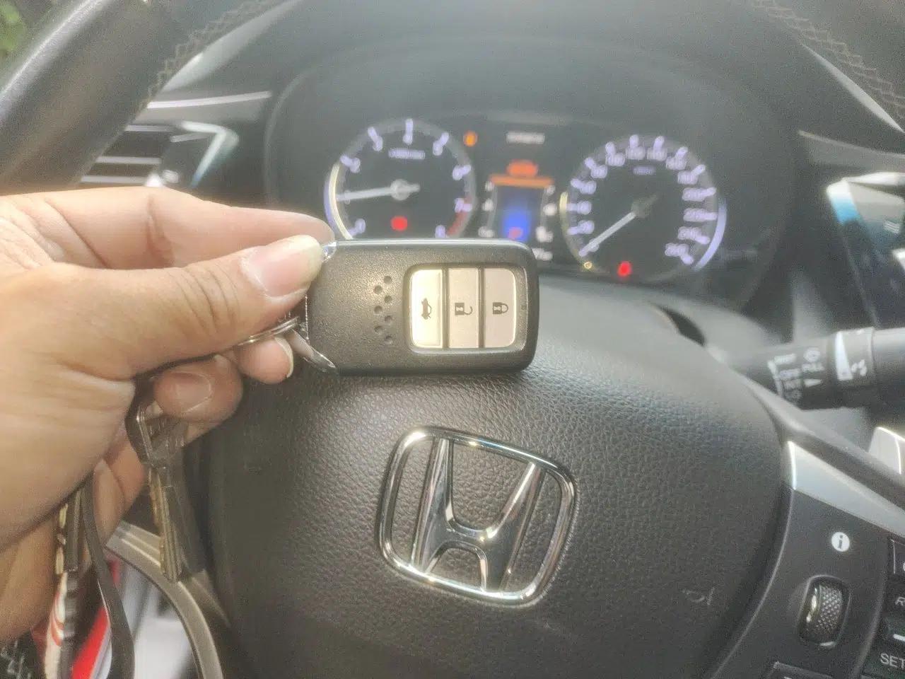 Honda Spirior 2015 2.0L Collector's Edition — миниатюра 9