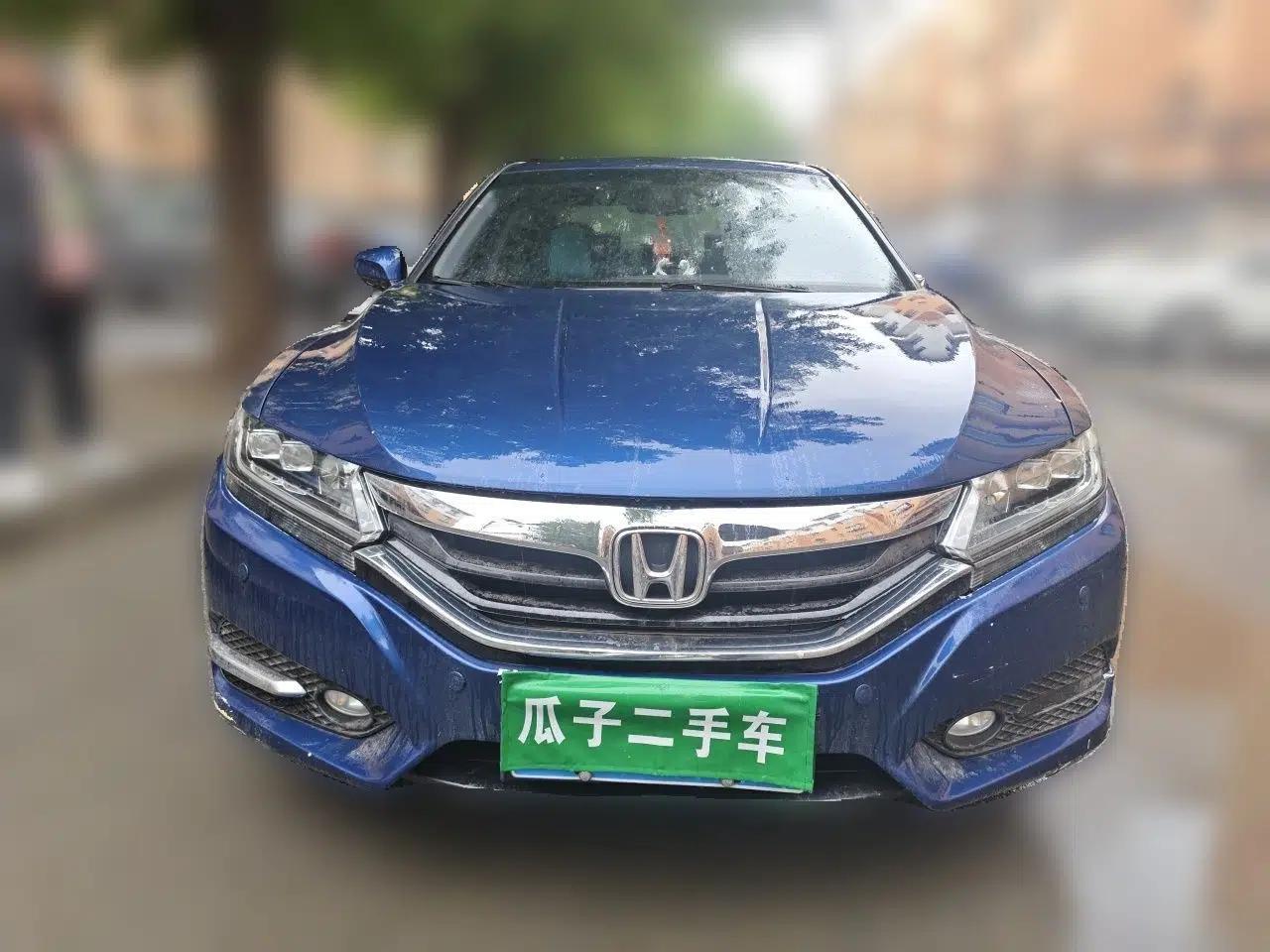 Honda Spirior 2015 2.4L Prestige Edition — миниатюра 2
