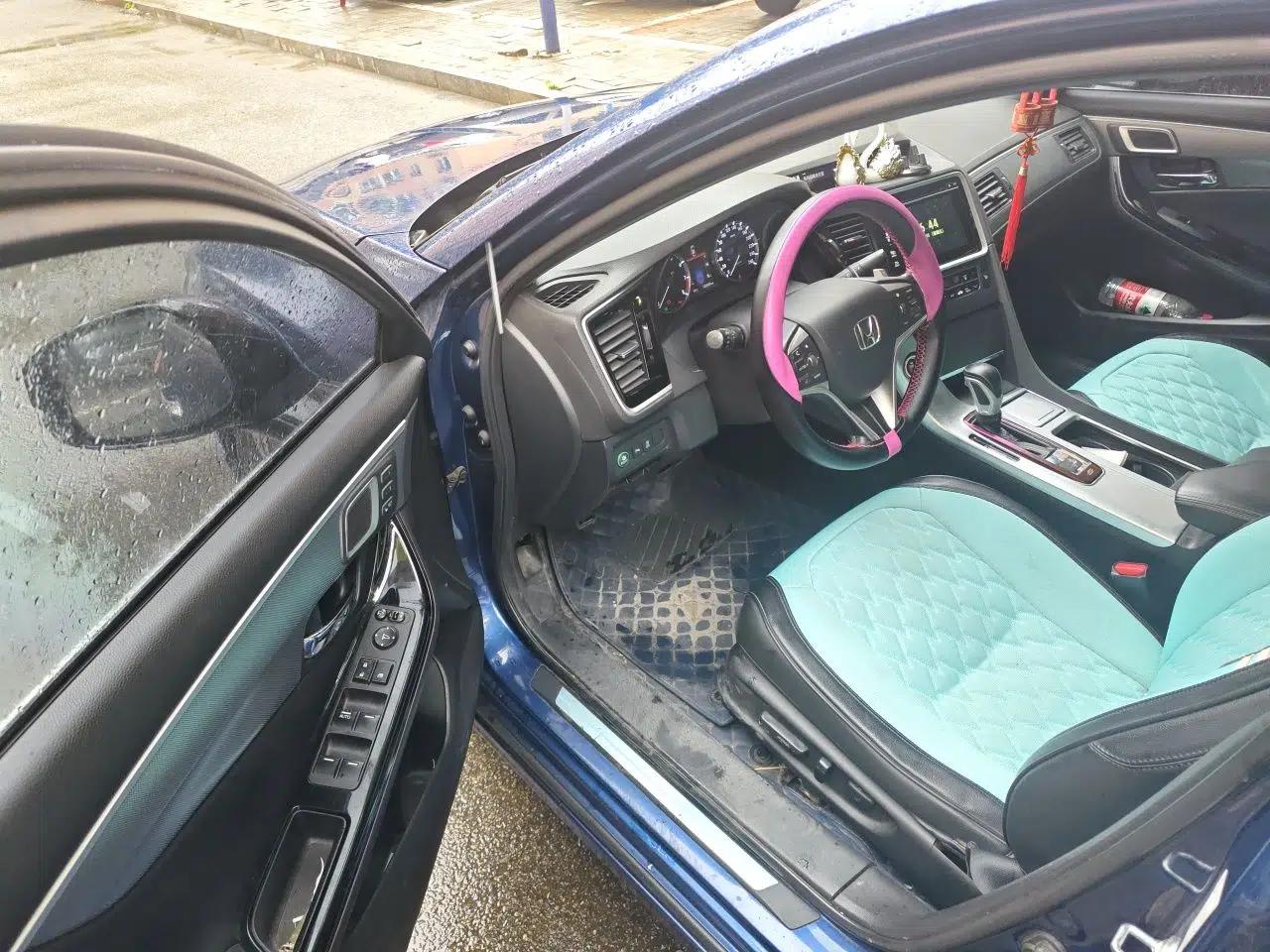 Honda Spirior 2015 2.4L Prestige Edition — миниатюра 17