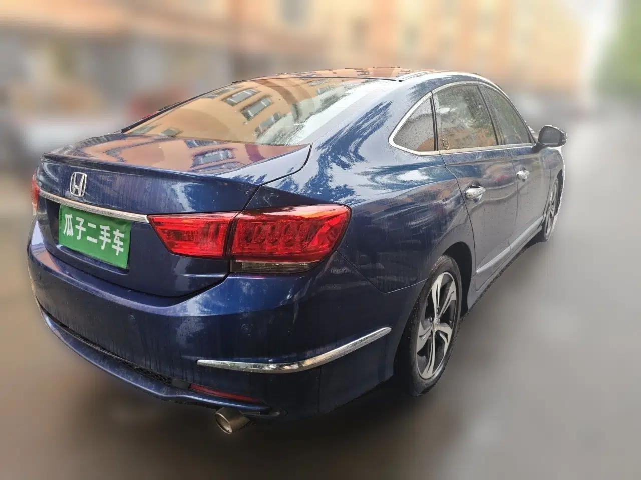 Honda Spirior 2015 2.4L Prestige Edition — миниатюра 6