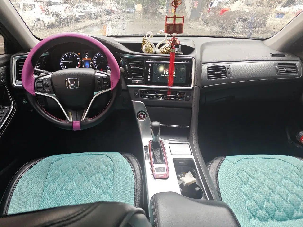 Honda Spirior 2015 2.4L Prestige Edition — миниатюра 10