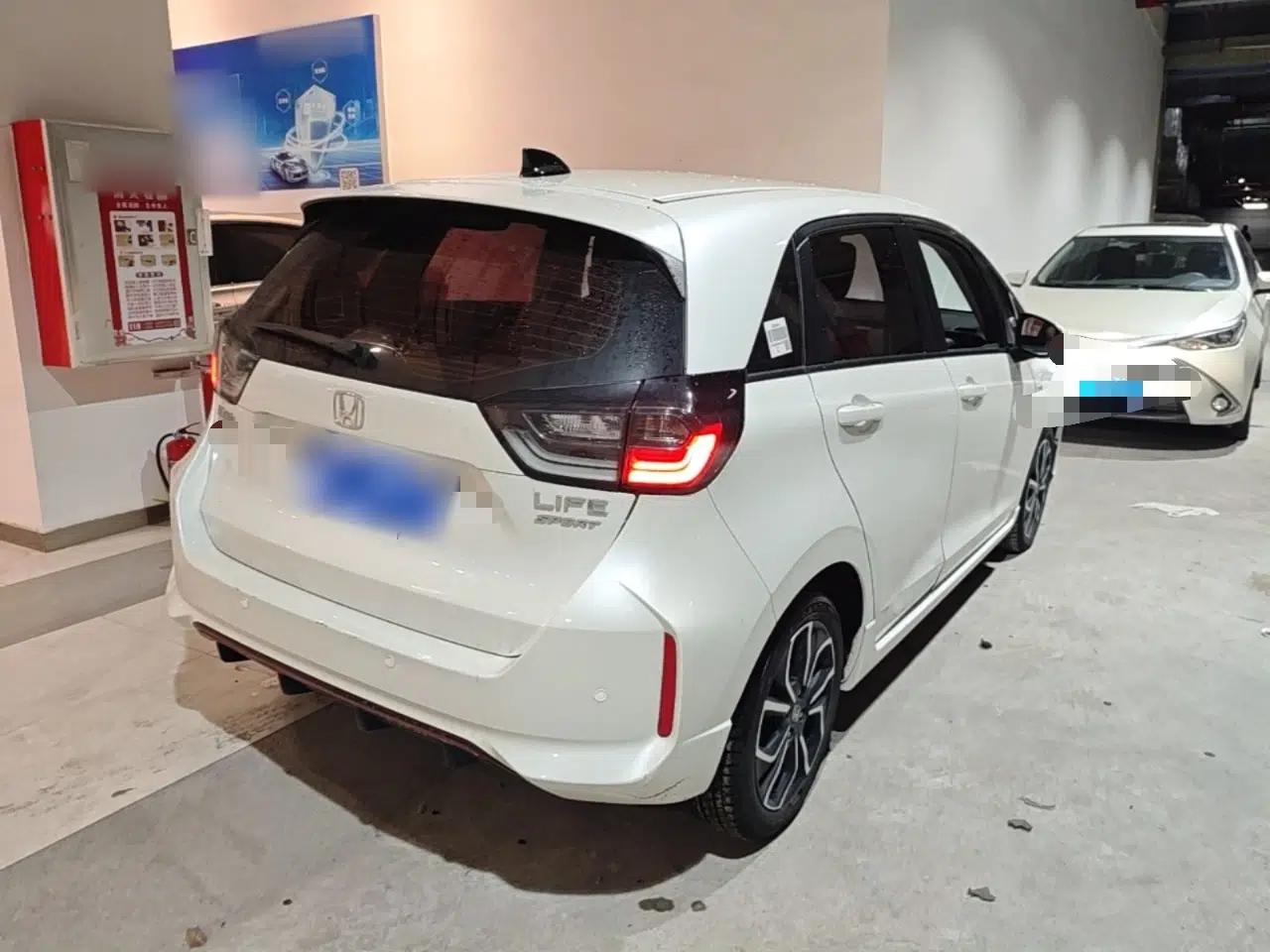 Honda LIFE 2021 1.5L CVT SPORT Heartbeat Edition — миниатюра 6