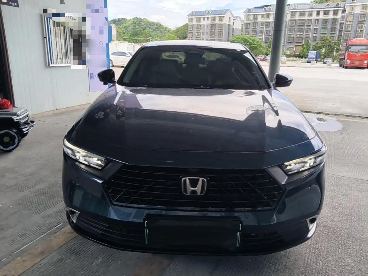 Honda Accord New Energy 2023 2.0L ePHEV Flagship Edition — миниатюра 2