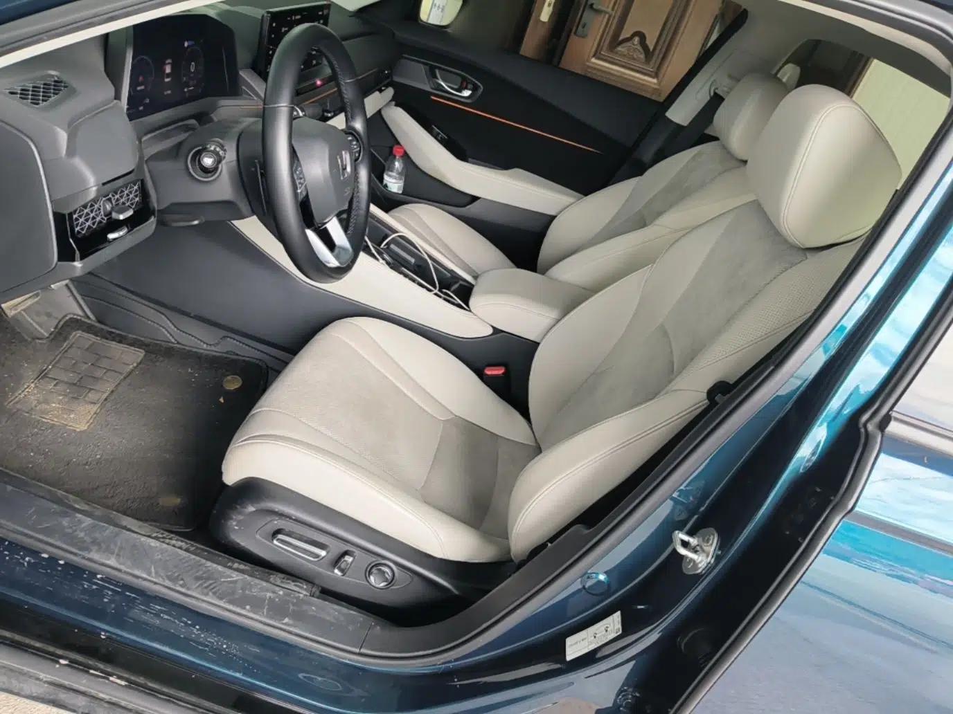 Honda Accord New Energy 2023 2.0L ePHEV Flagship Edition — миниатюра 18