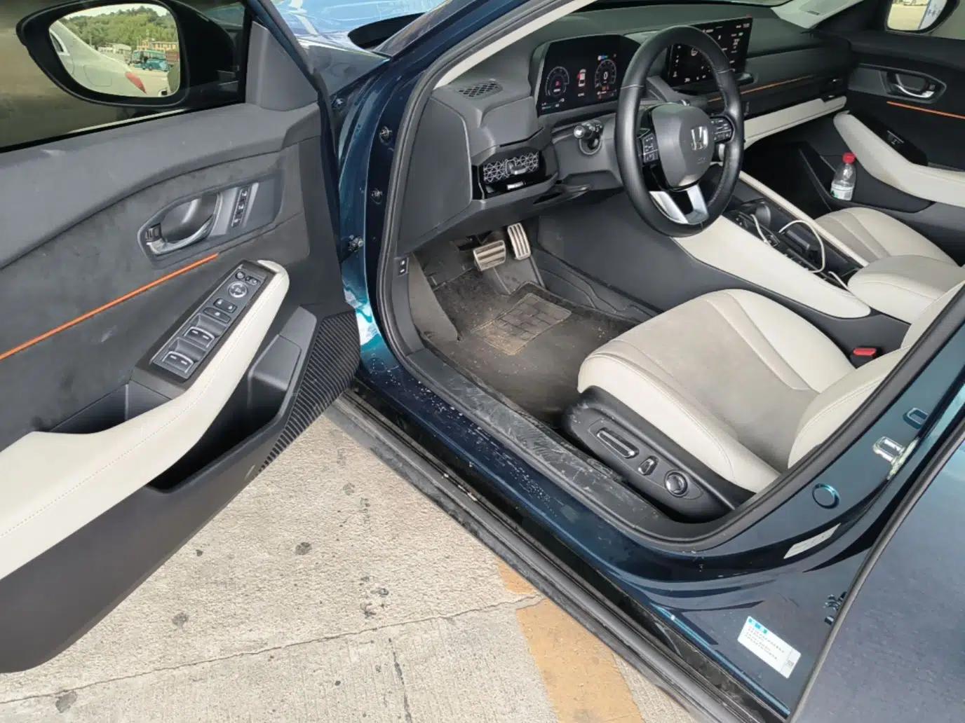 Honda Accord New Energy 2023 2.0L ePHEV Flagship Edition — миниатюра 19