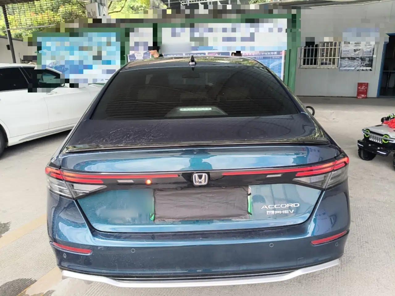 Honda Accord New Energy 2023 2.0L ePHEV Flagship Edition — миниатюра 5
