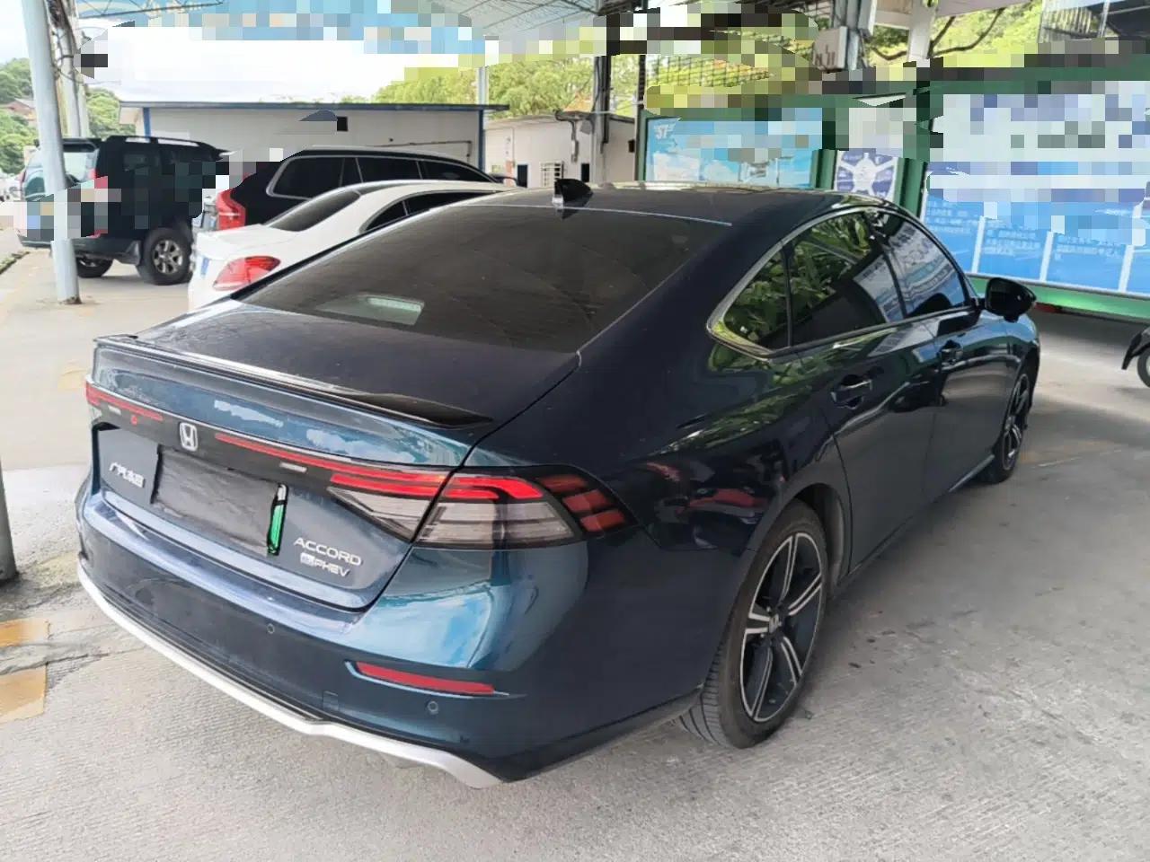 Honda Accord New Energy 2023 2.0L ePHEV Flagship Edition — миниатюра 6
