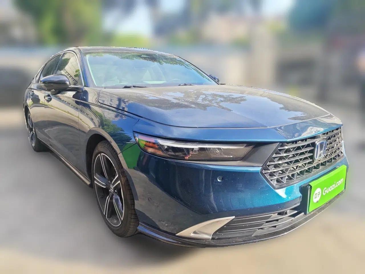 Honda Accord New Energy 2023 2.0L ePHEV Flagship Edition — миниатюра 3