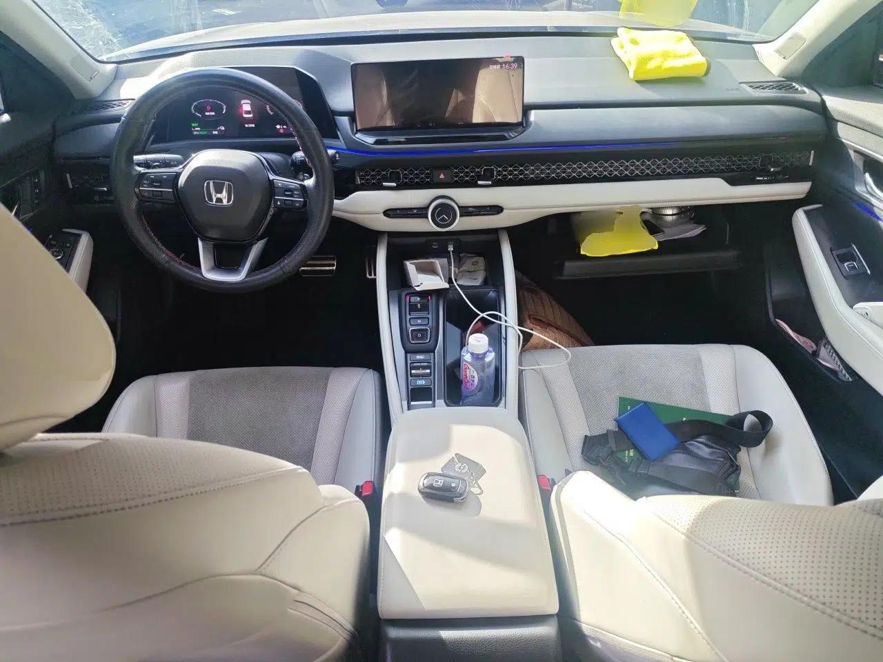 Honda Accord New Energy 2023 2.0L ePHEV Flagship Edition — миниатюра 10