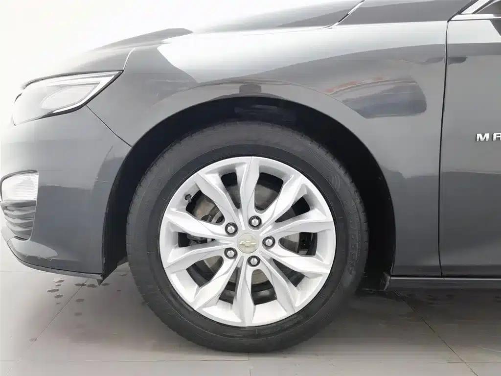 2019 Chevrolet Malibu XL 535T CVT Sporty Edition — миниатюра 17