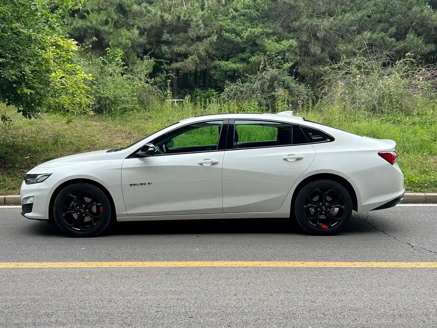 2020 Chevrolet Malibu XL Redline 550T Automatic Sharp Edition — миниатюра 3