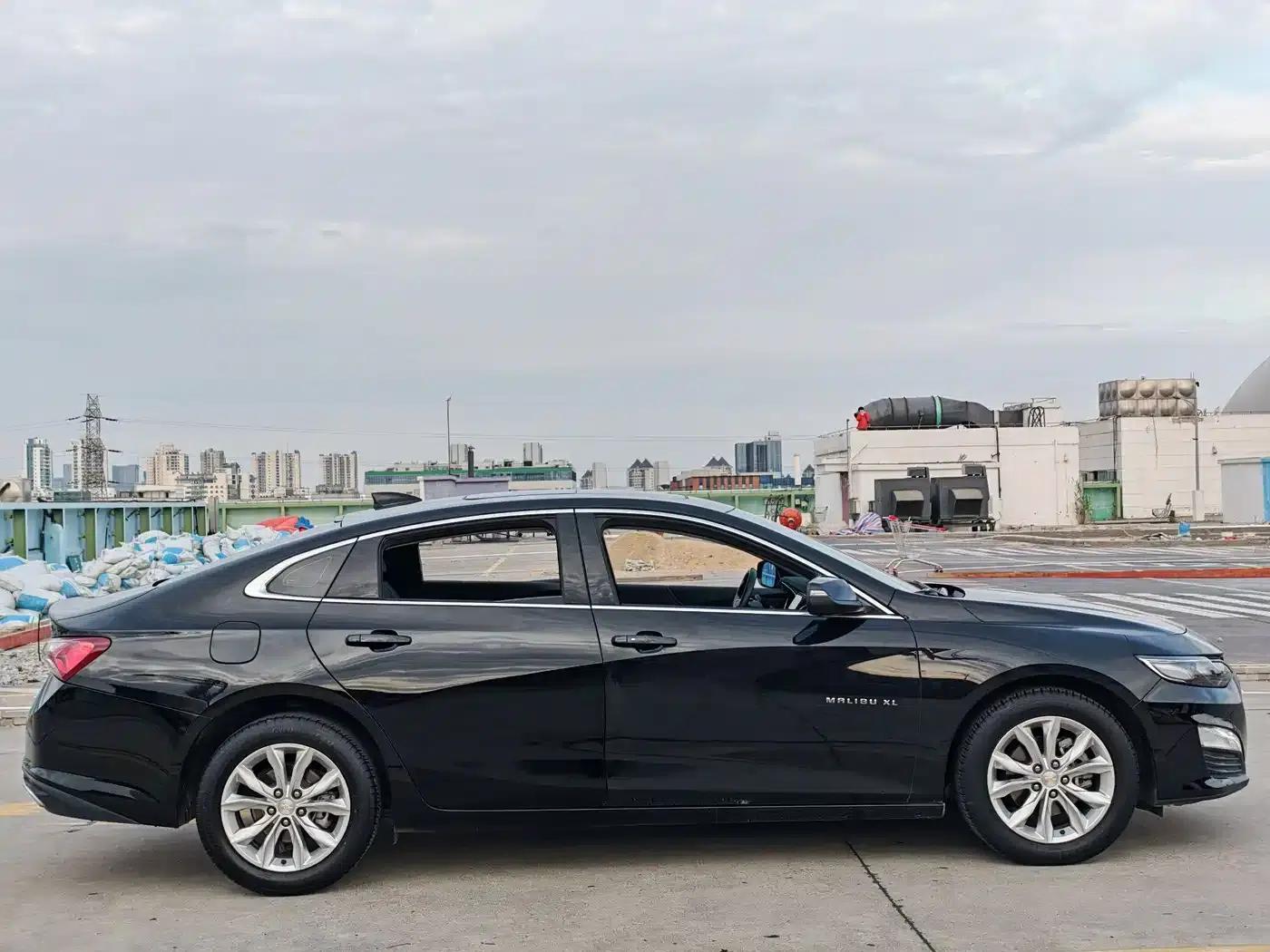 Chevrolet Malibu XL 2022 535T Automatic Sport Edition — миниатюра 4