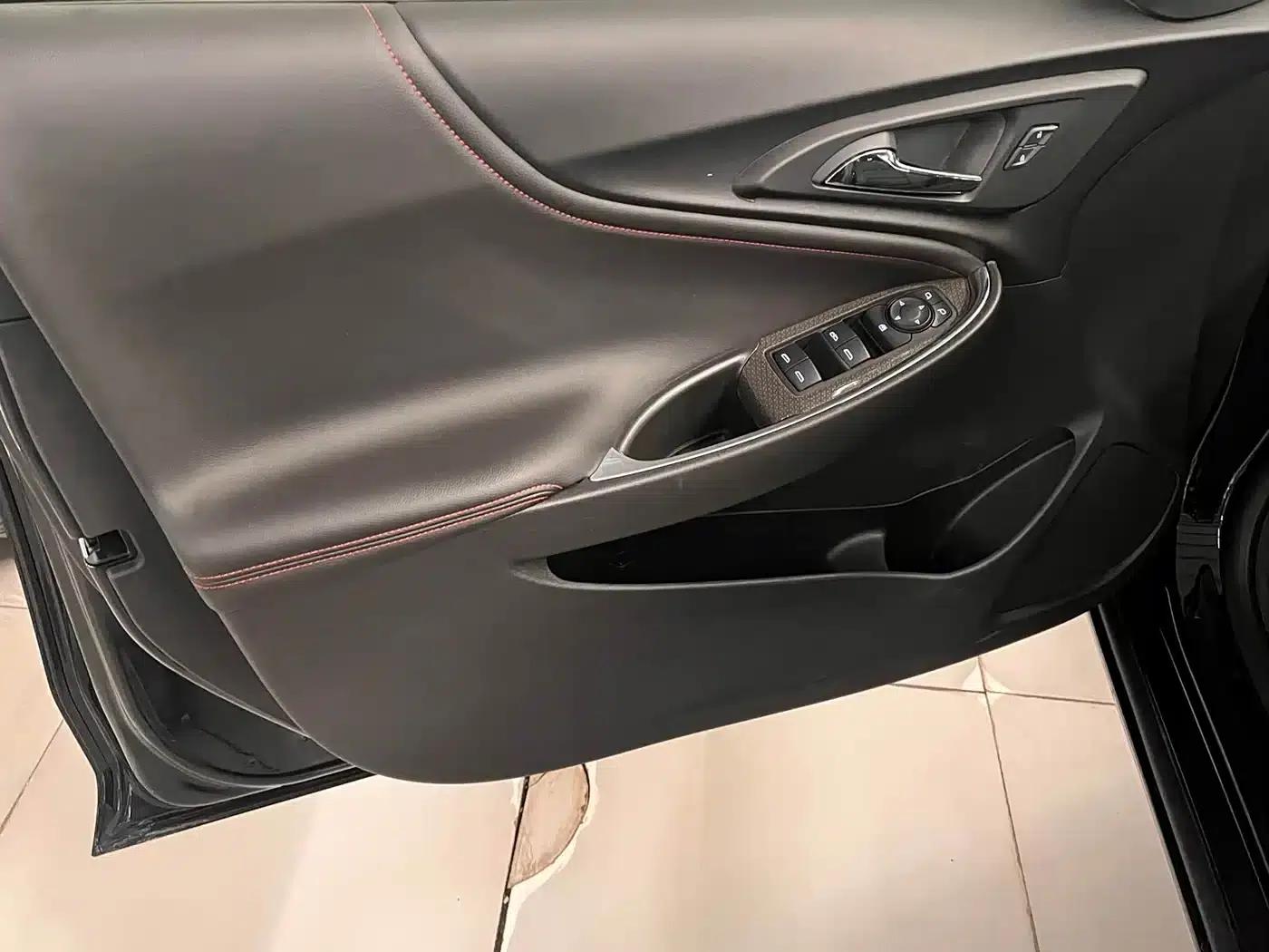 2021 Chevrolet Malibu XL Redline 550T Automatic Sport Edition — миниатюра 7