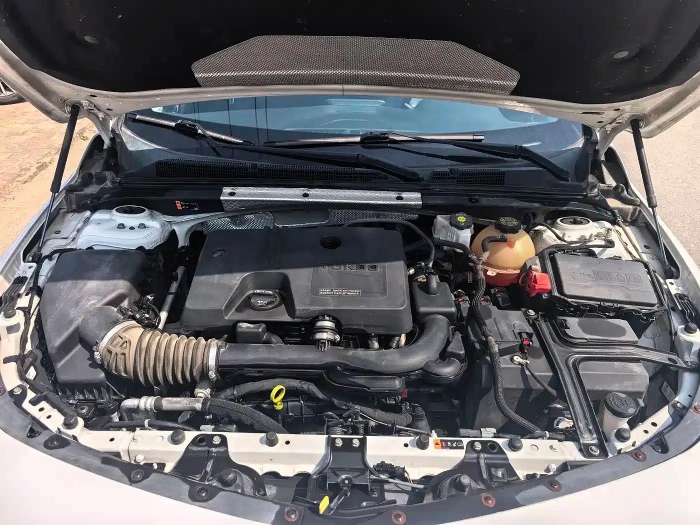 2019 Chevrolet Malibu XL 535T CVT Sporty Edition — миниатюра 7