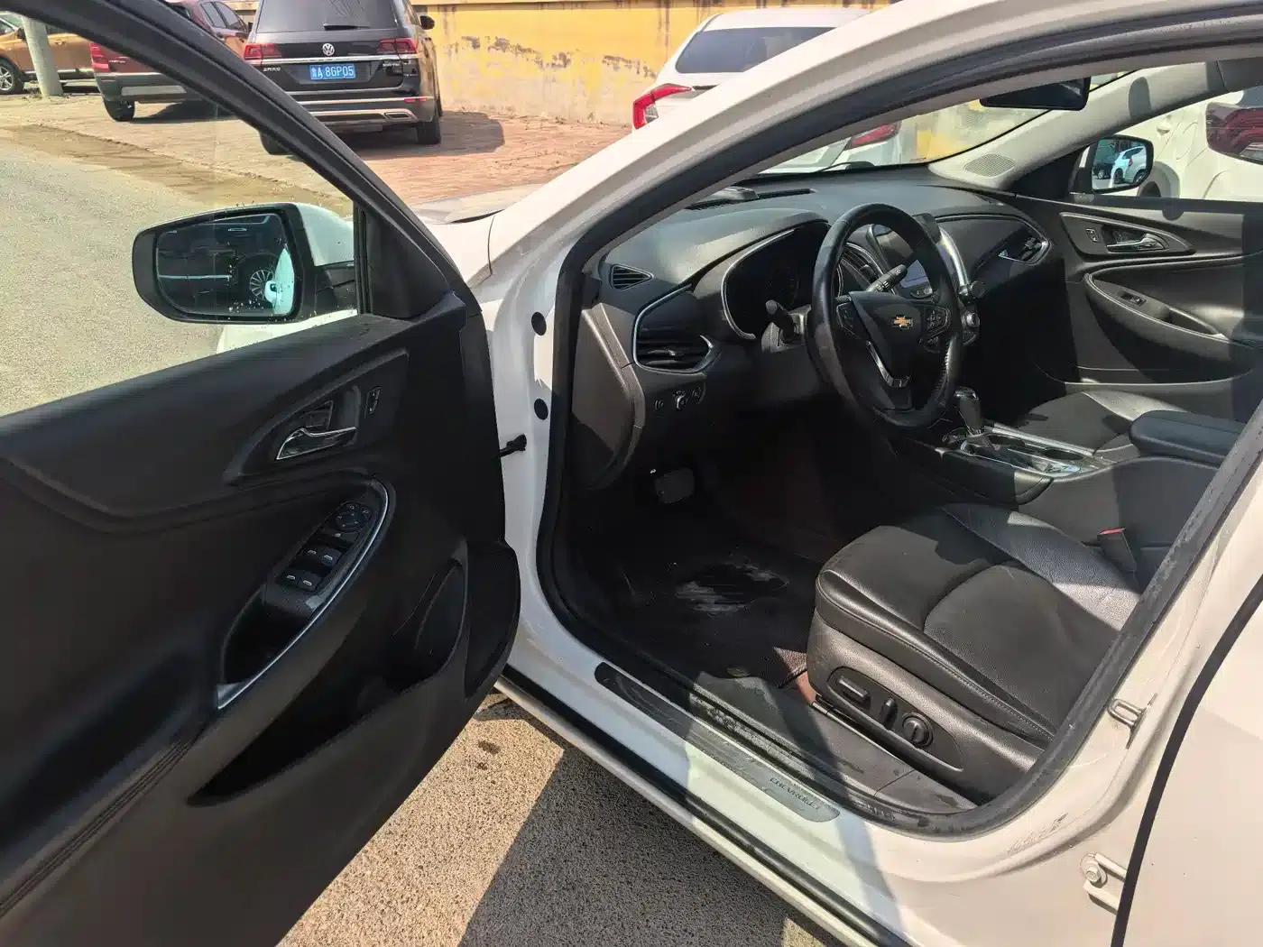 2019 Chevrolet Malibu XL 535T CVT Sporty Edition — миниатюра 8