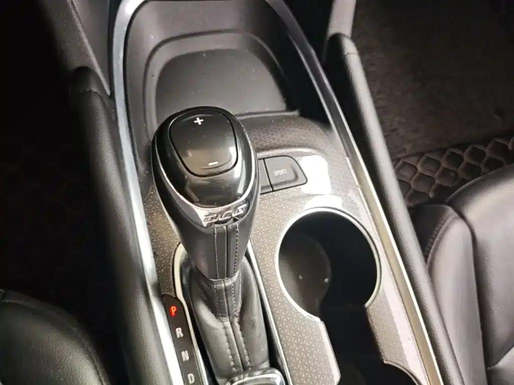 Chevrolet Malibu XL 2016 1.5T Dual-Clutch Elite Edition — миниатюра 14