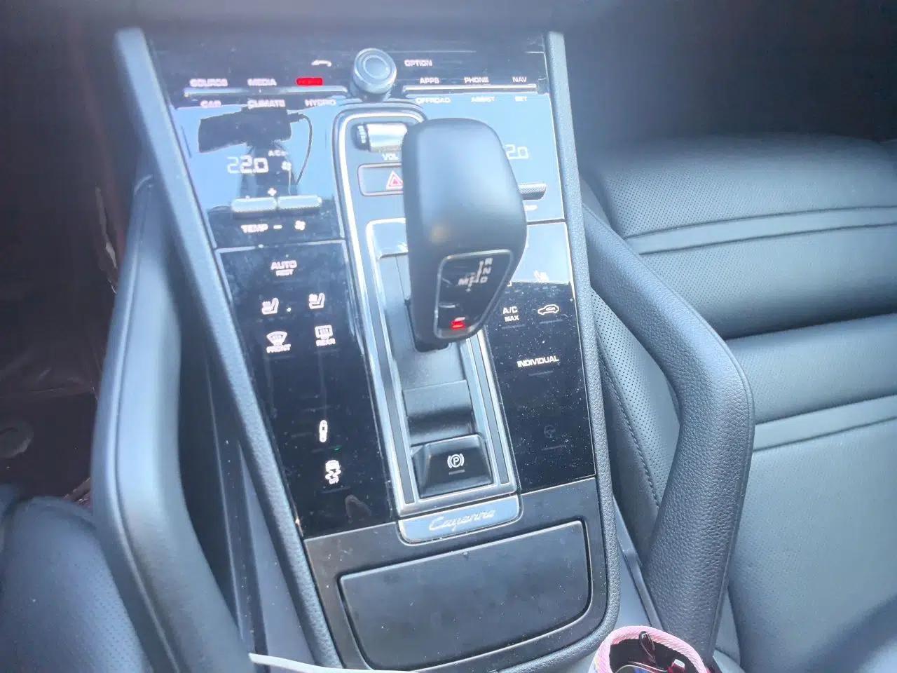 Porsche Cayenne E-Hybrid 2020 Cayenne E-Hybrid 2.0T — миниатюра 15