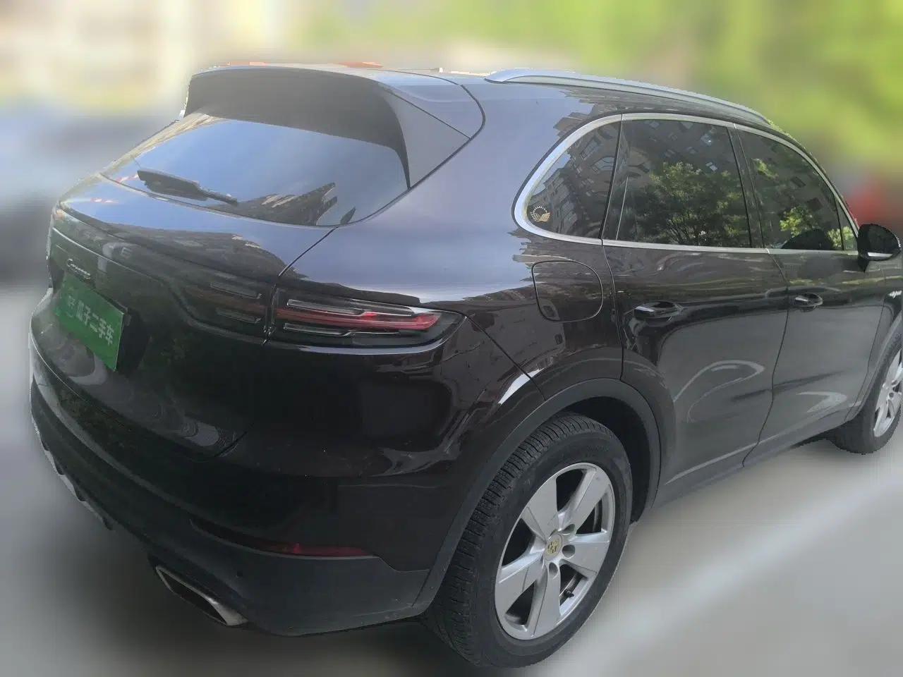 Porsche Cayenne E-Hybrid 2020 Cayenne E-Hybrid 2.0T — миниатюра 6