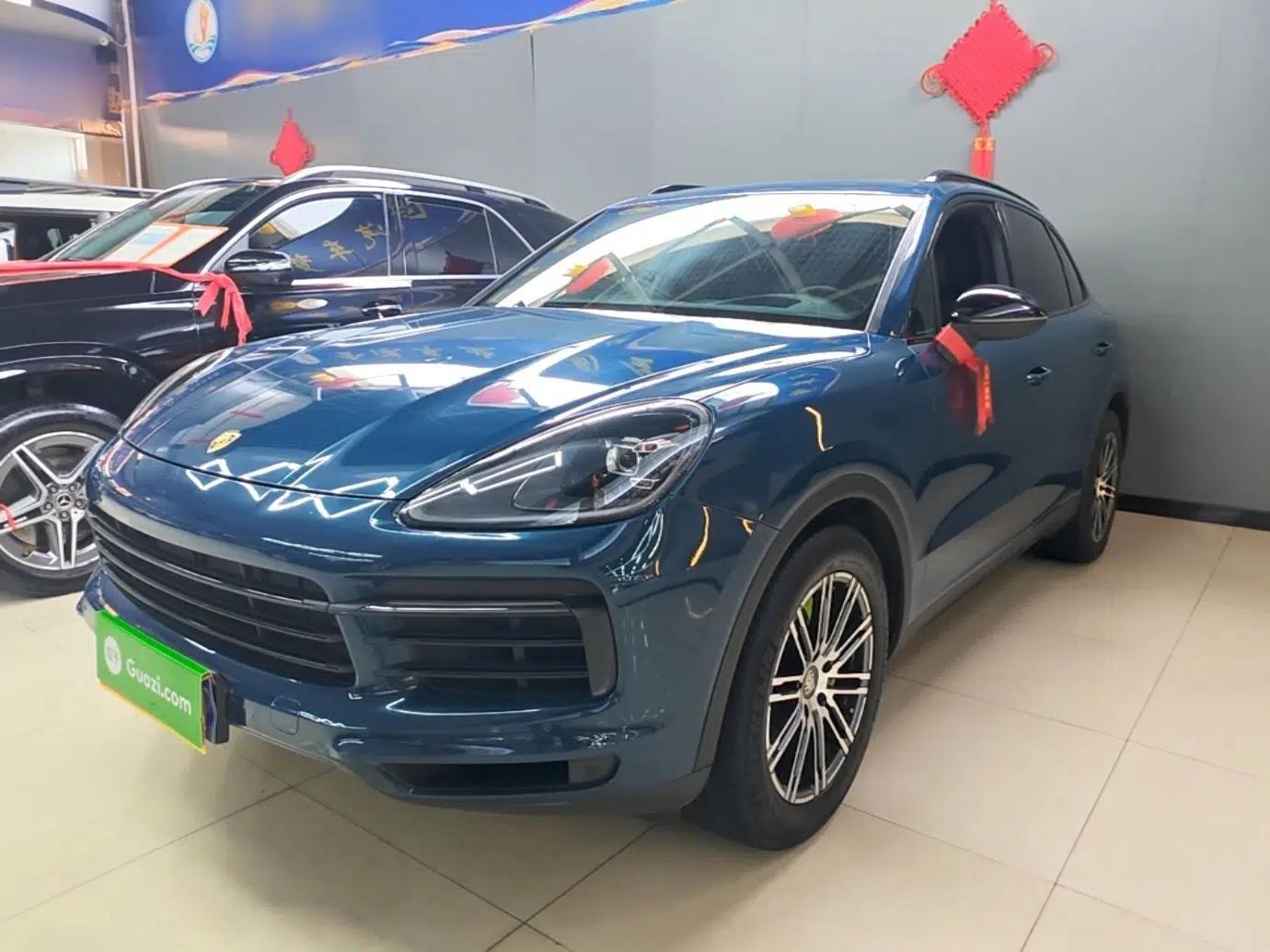 Porsche Cayenne E-Hybrid 2019 Cayenne E-Hybrid 2.0T — миниатюра 1