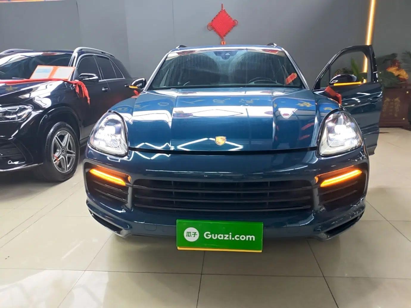 Porsche Cayenne E-Hybrid 2019 Cayenne E-Hybrid 2.0T — миниатюра 2