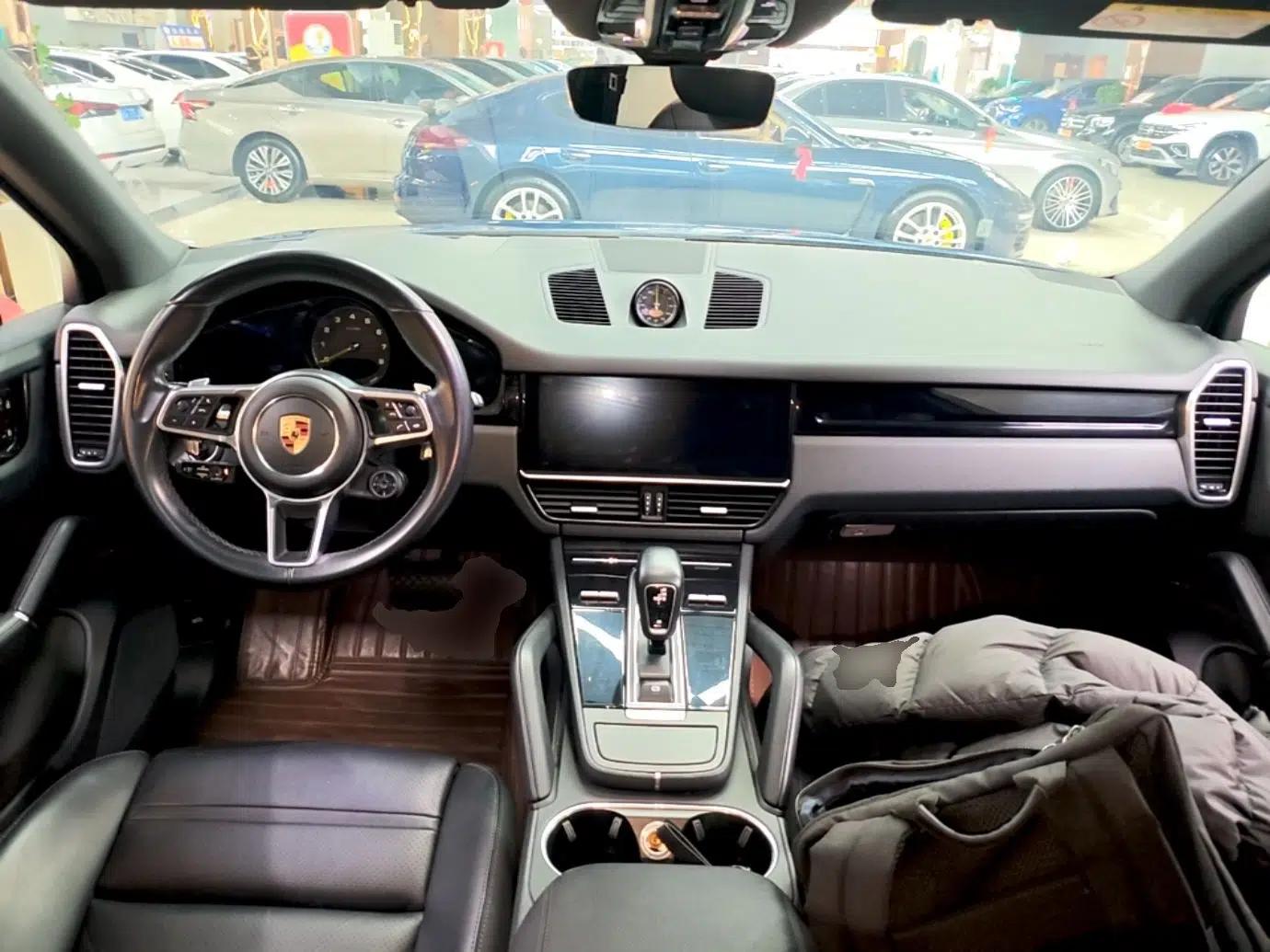 Porsche Cayenne E-Hybrid 2019 Cayenne E-Hybrid 2.0T — миниатюра 13