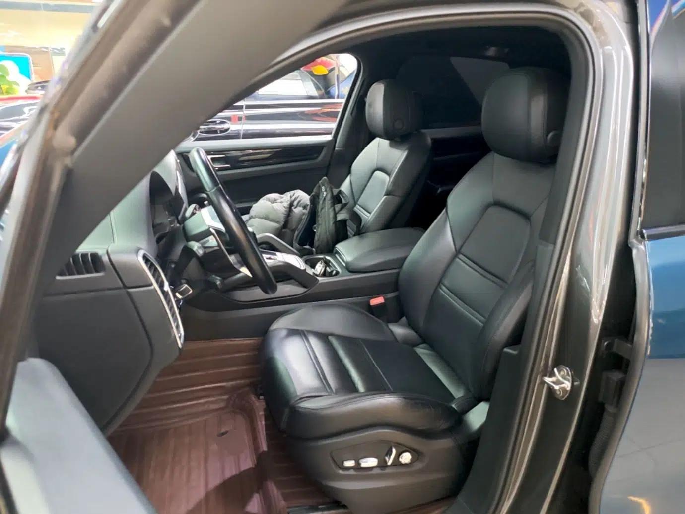 Porsche Cayenne E-Hybrid 2019 Cayenne E-Hybrid 2.0T — миниатюра 18