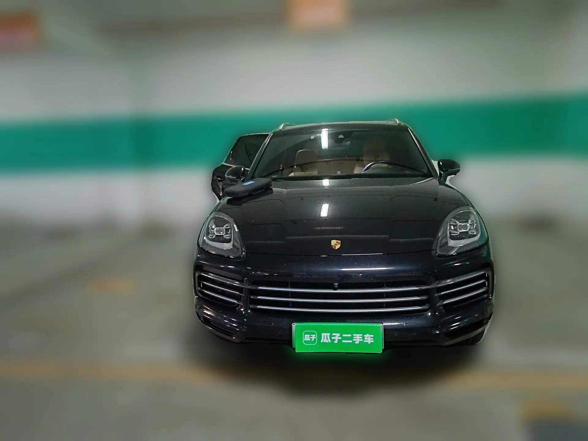 Porsche Cayenne E-Hybrid 2019 Cayenne E-Hybrid 2.0T — миниатюра 2